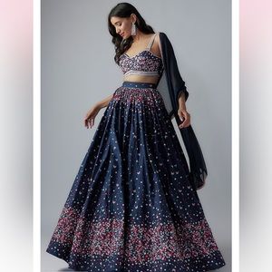 Pernia’s pop up Lehenga set